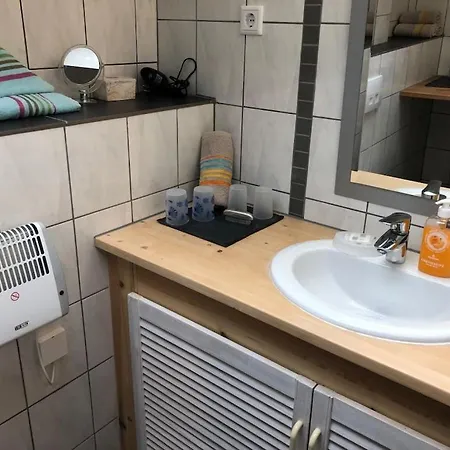 With 3 Bedrooms Prázdninový dům Holnishof