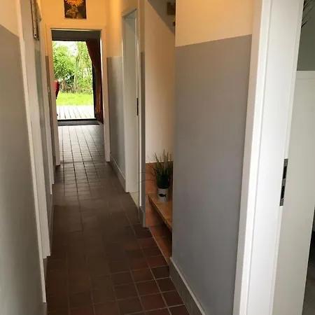 With 3 Bedrooms Holnishof